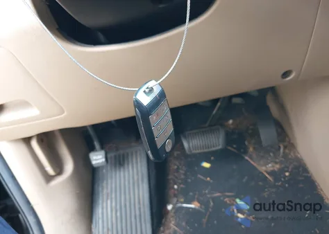 2016 Kia Sedona Lx z USA, uszkodzony, nr VIN KNDMB5C17G6212995